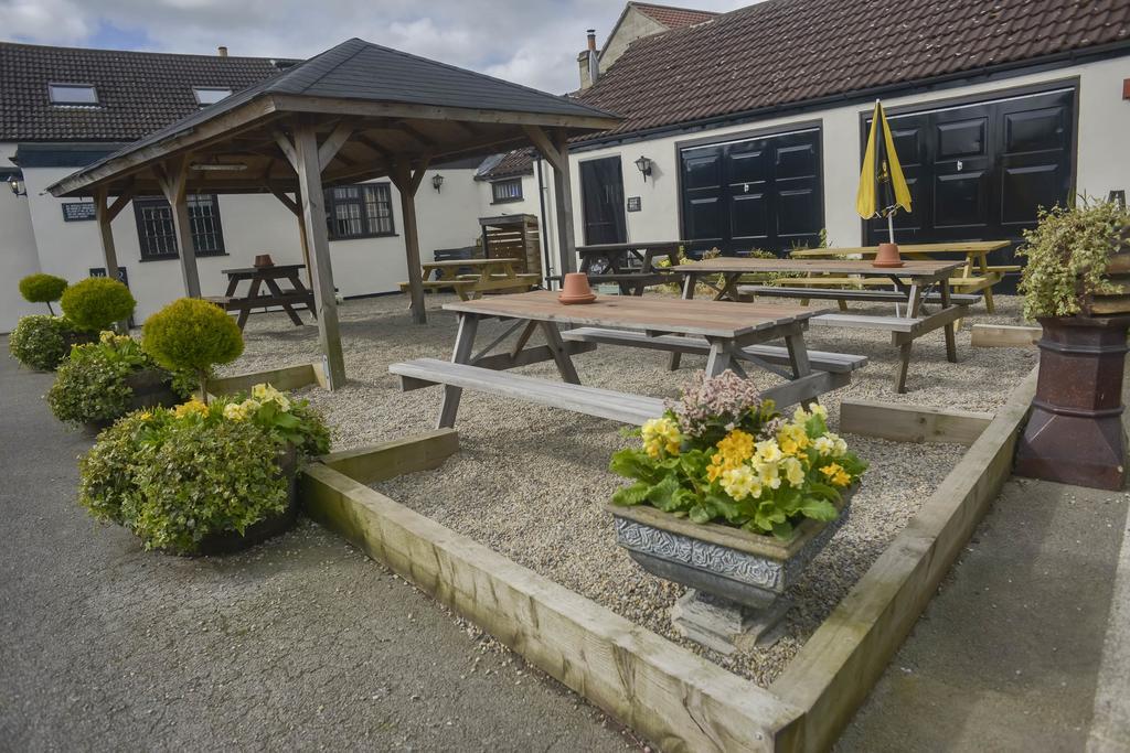 The Whitestonecliffe Inn Sutton  Buitenkant foto